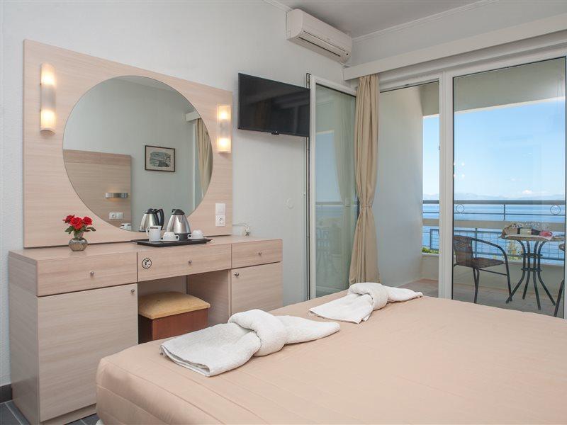Alexandros Hotel Perama  Exterior foto