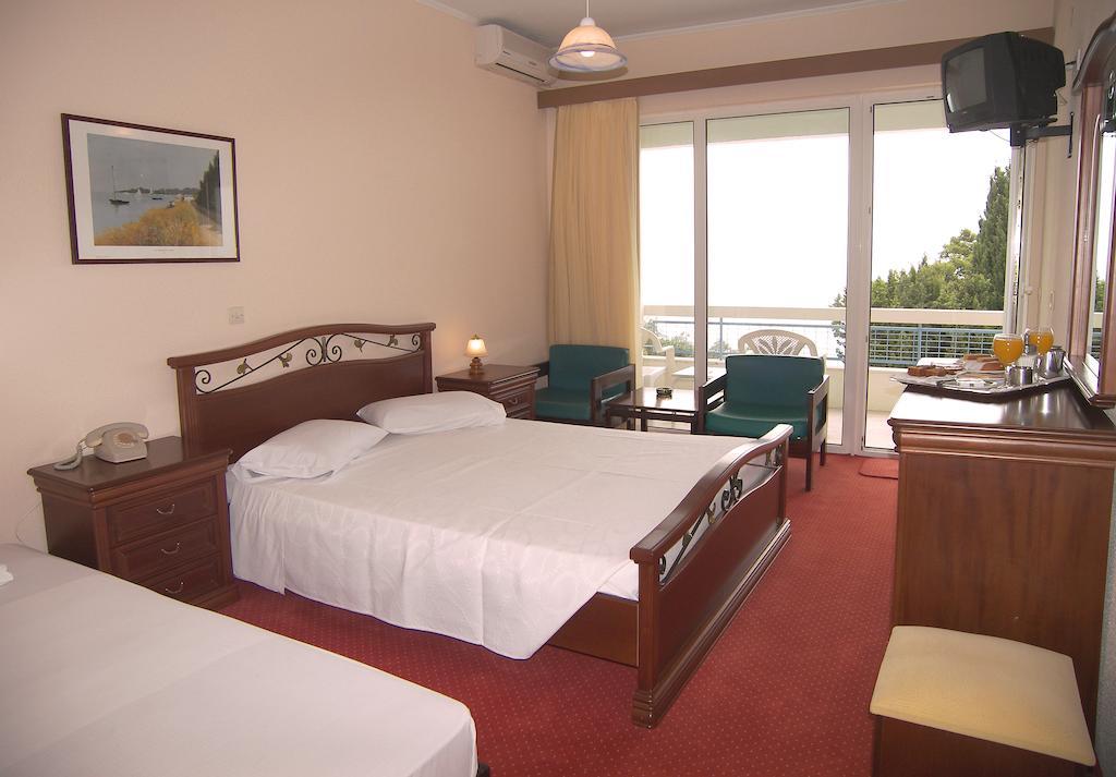 Alexandros Hotel Perama  Exterior foto
