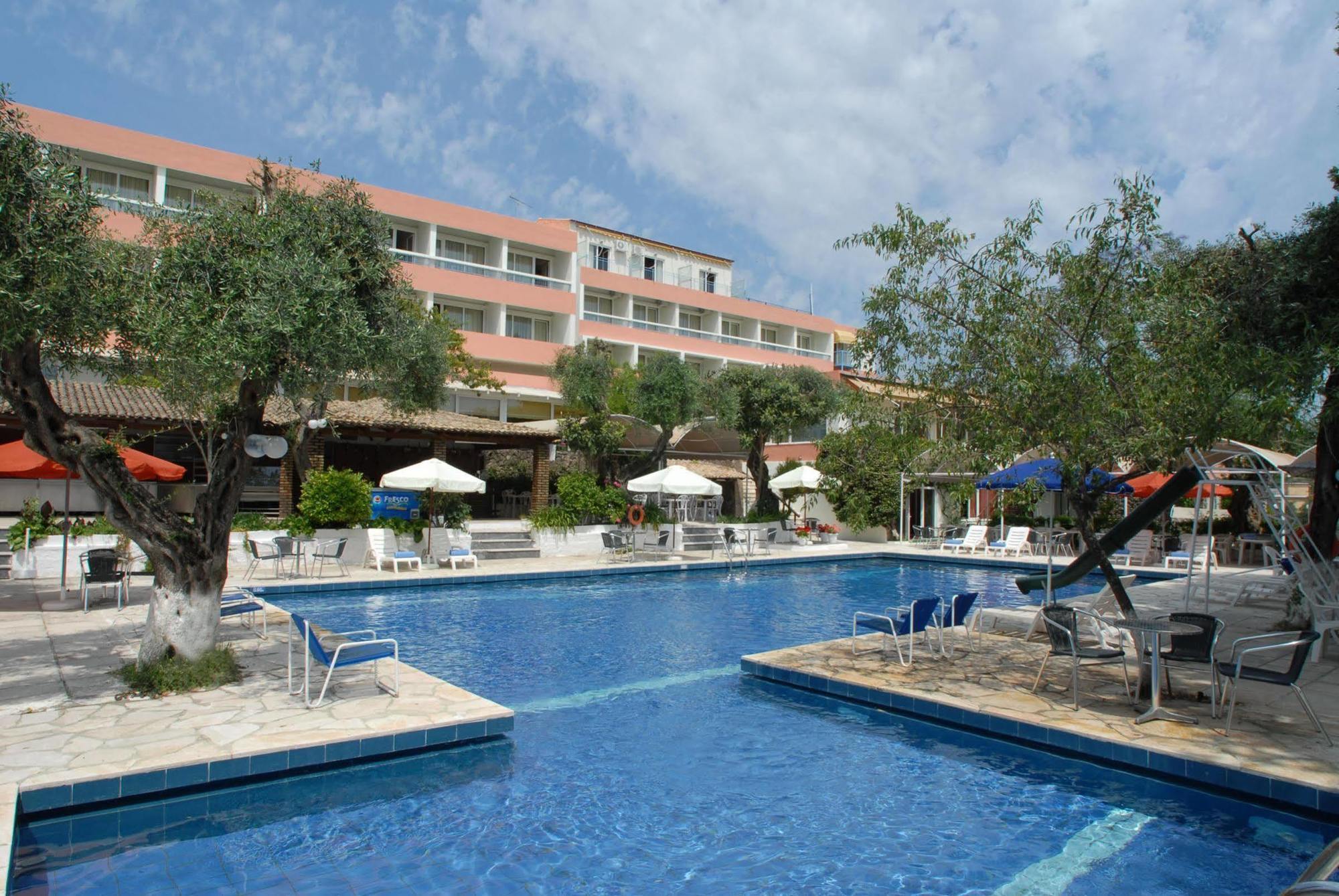 Alexandros Hotel Perama  Exterior foto